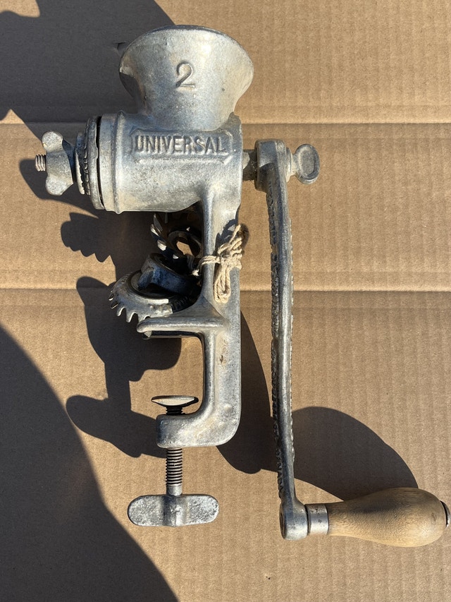 Antique Meat Grinders - photo 4