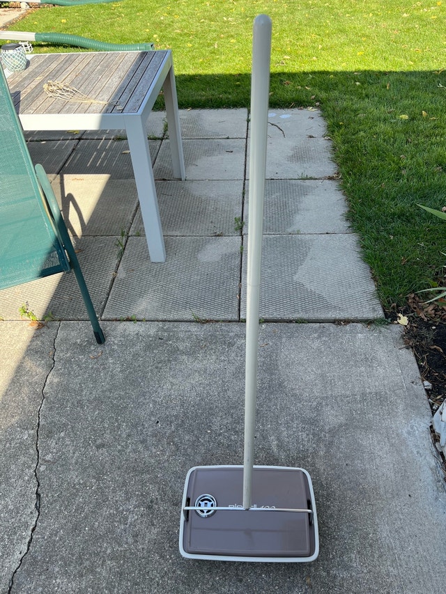Bissell 400 Carpet / Floor sweeper - photo 2