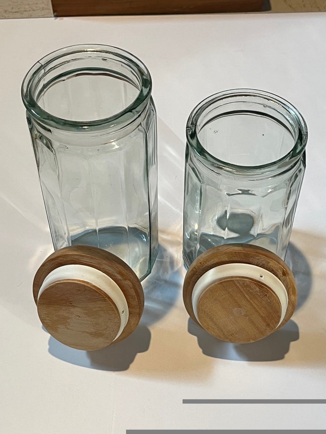 2 Glass Kitchen Canisters with Wood Lids - photo 4