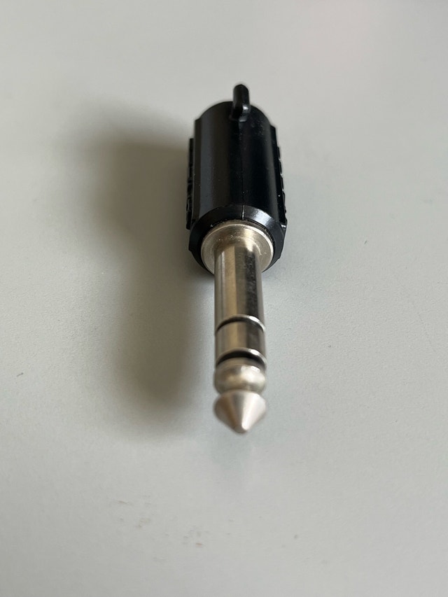 Koss - 1/4” male to 1/8” female adapter - photo 3