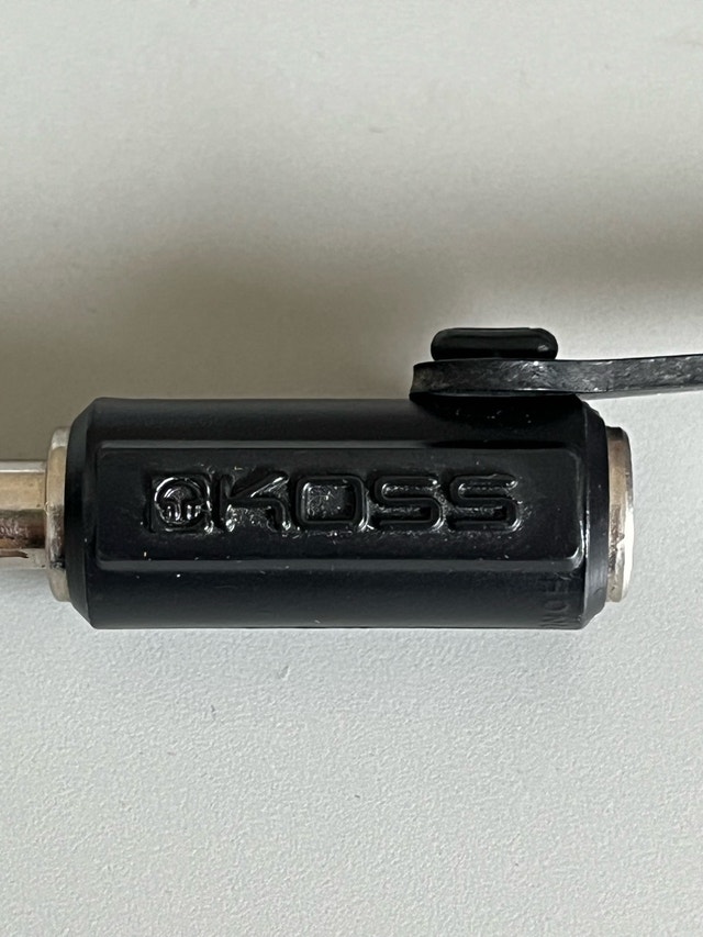 Koss - 1/4” male to 1/8” female adapter - photo 5