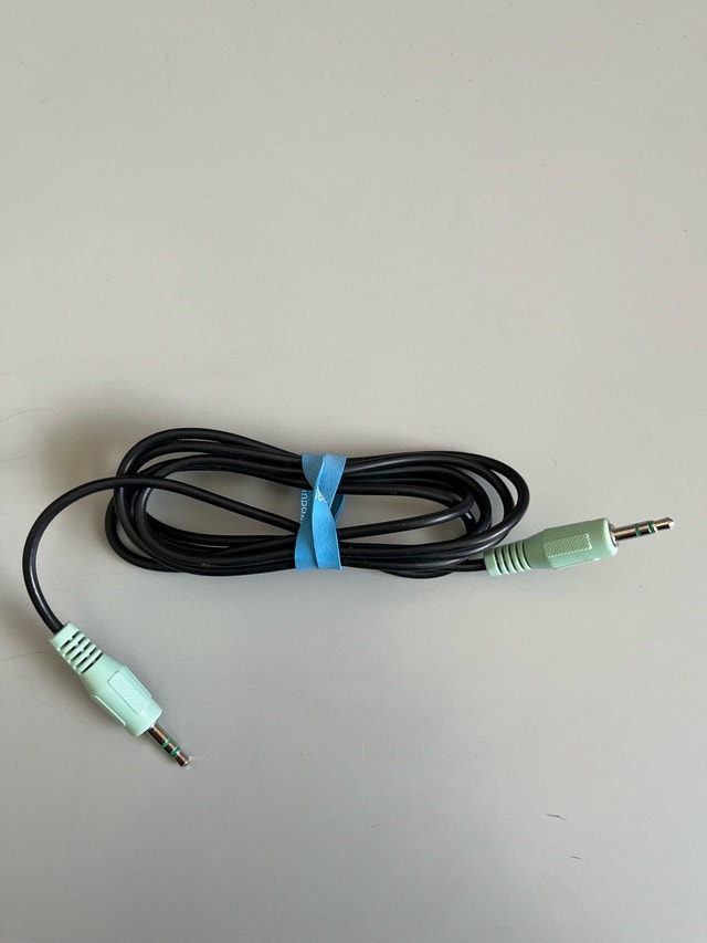 3.5mm audio/ stereo cable