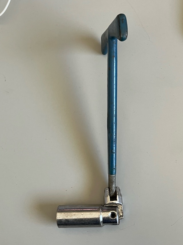5/8 Swivel Head Socket Wrench - photo 3