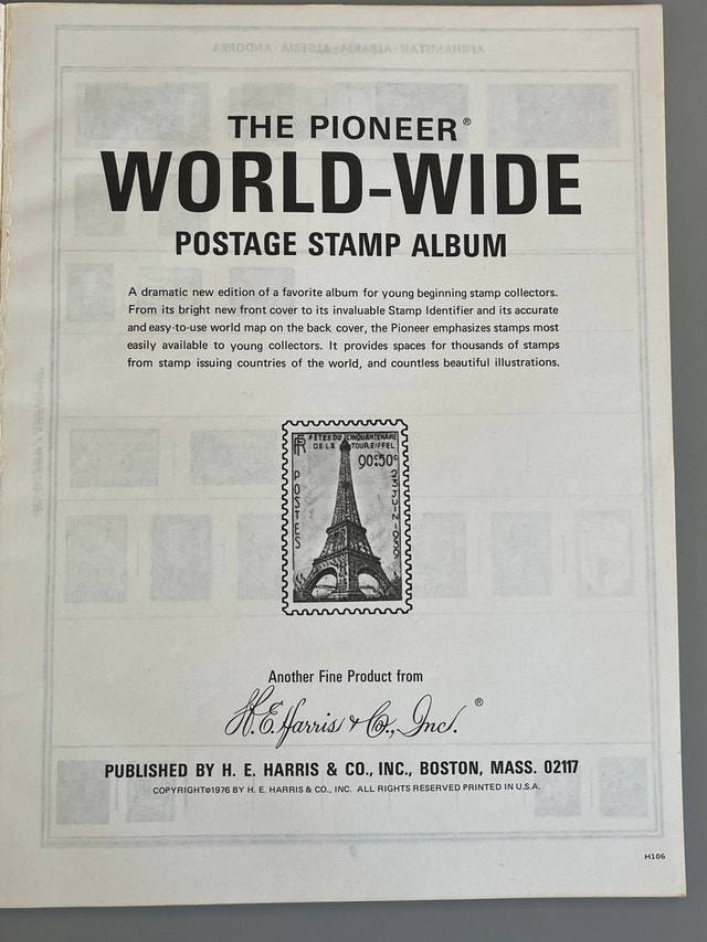 Harris Pioneer World-Wide Postage Stamp Album 1976 - photo 3