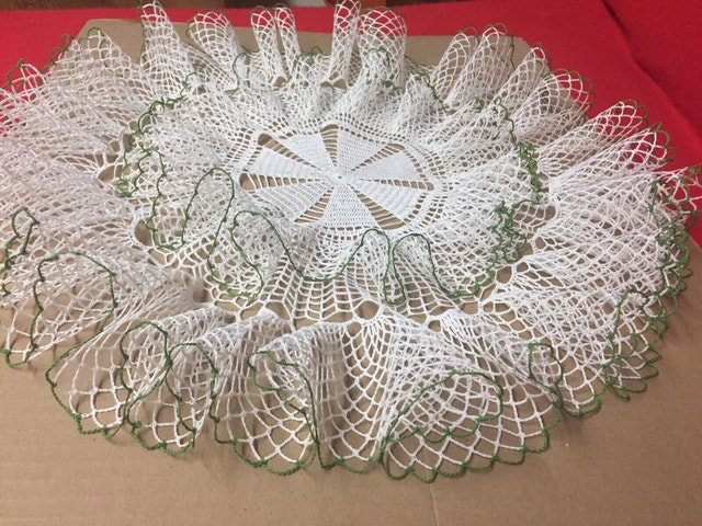 Vintage Doilies - photo 2