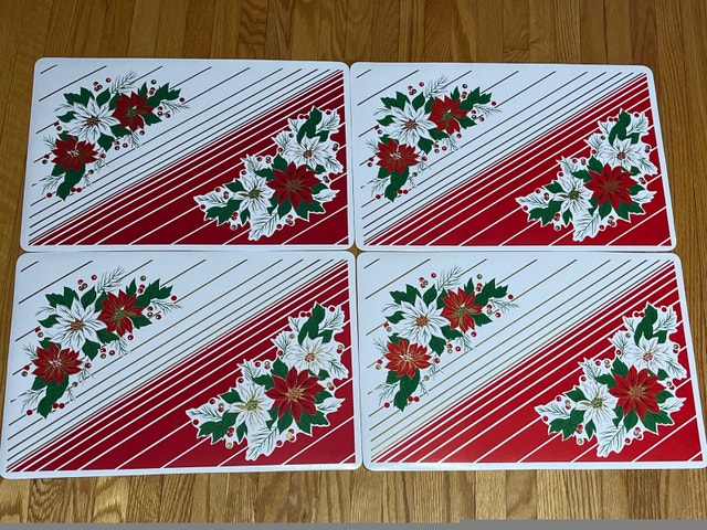 4 Christmas Placemats and 4 Coasters - photo 3
