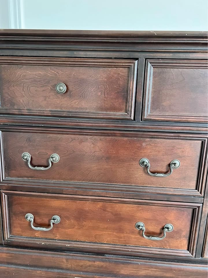 Dresser with Mirror - photo 2