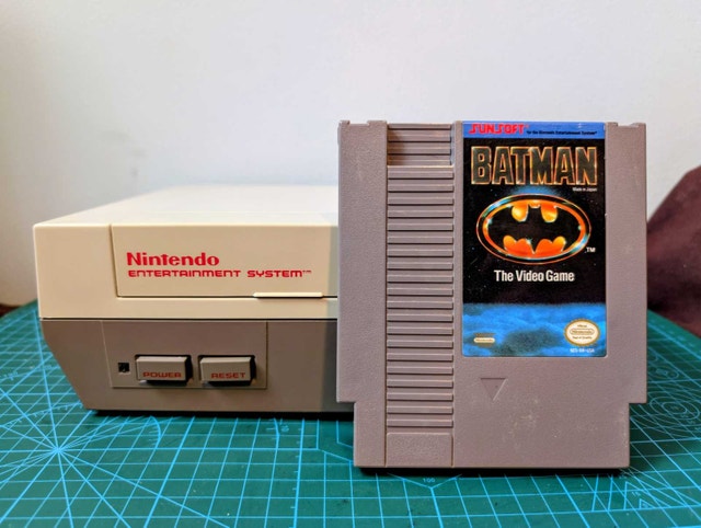 Nintendo NES-001 + Batman. Parts, or Not working!