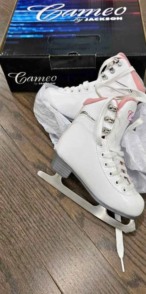Jackson Cameo ice skates - 11 Youth