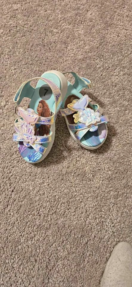 Disney Princess Ariel Iridescent Platform Sandals Kids Size 7