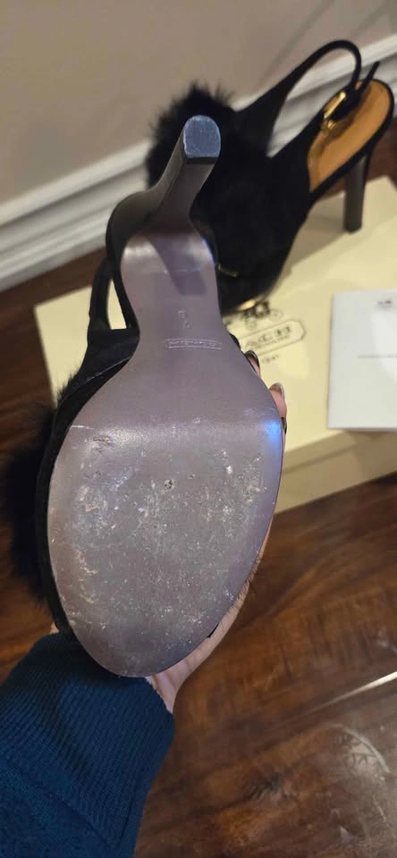 Coach Black Fur Slingback Peep Toe Heels Size 7 - photo 3