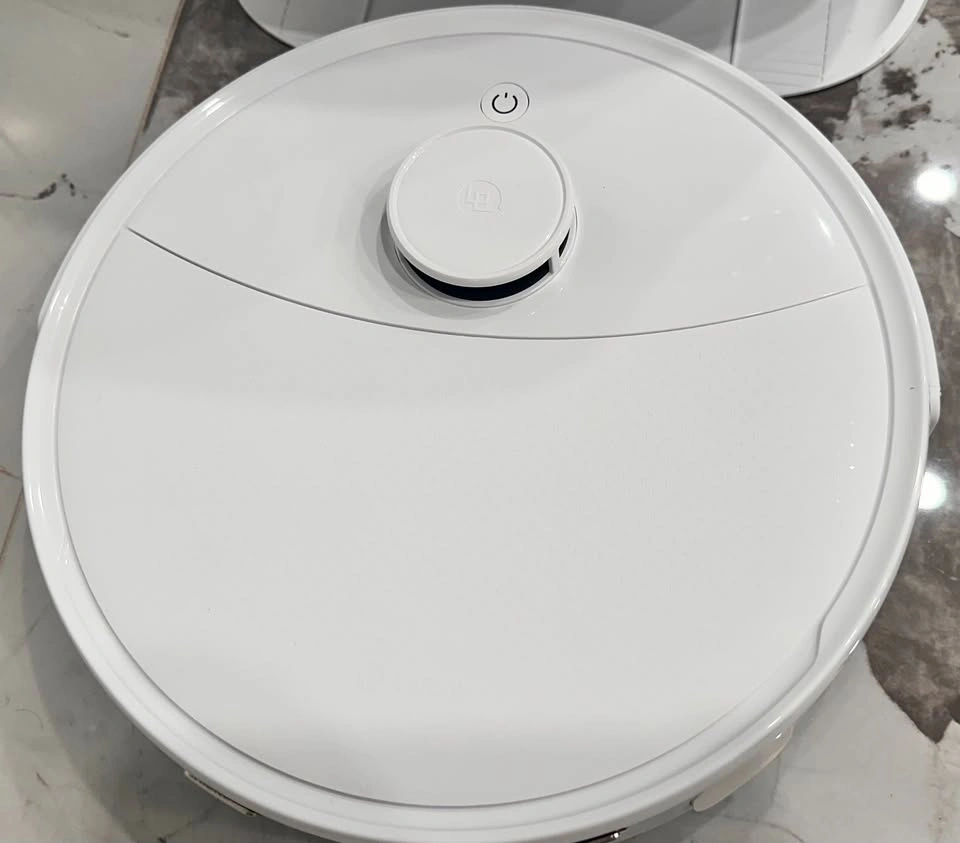Lefant J5 (M3) Robot Vacuum & Mop - Like New w/ Self-Cleaning - photo 4