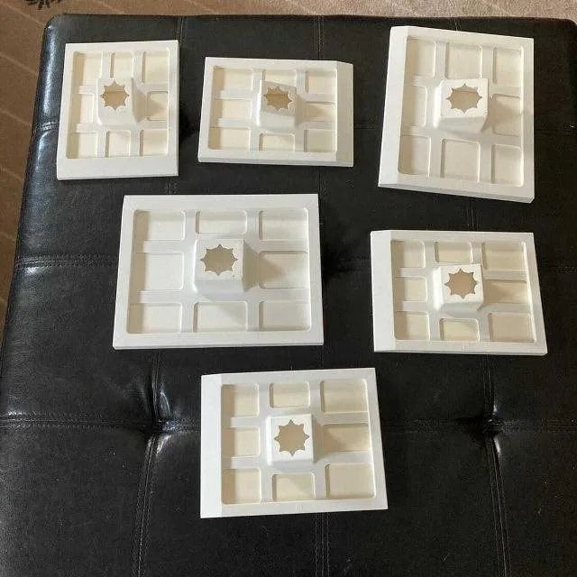 Umbra Photo Display – 6 Wall Frames image indicator(3)