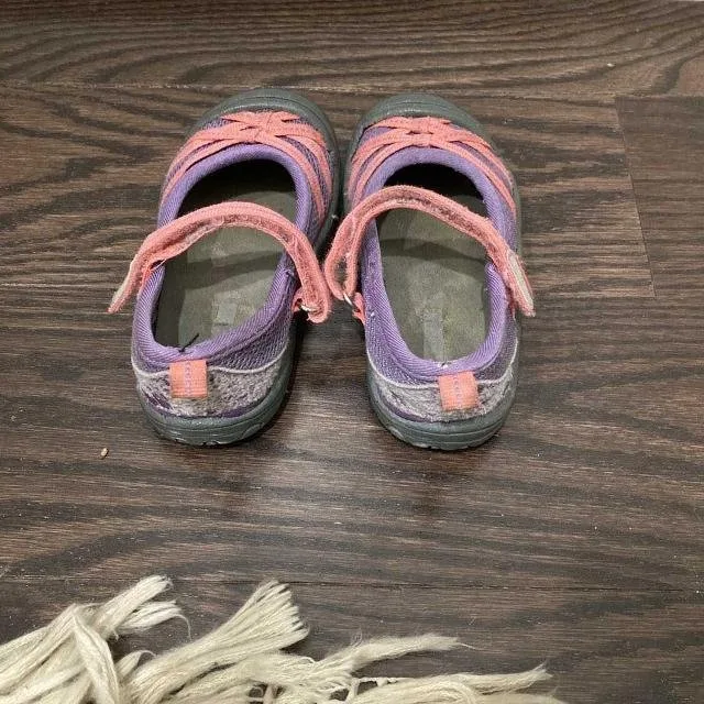 TODDLER SHOES SIZE 5 image indicator(3)