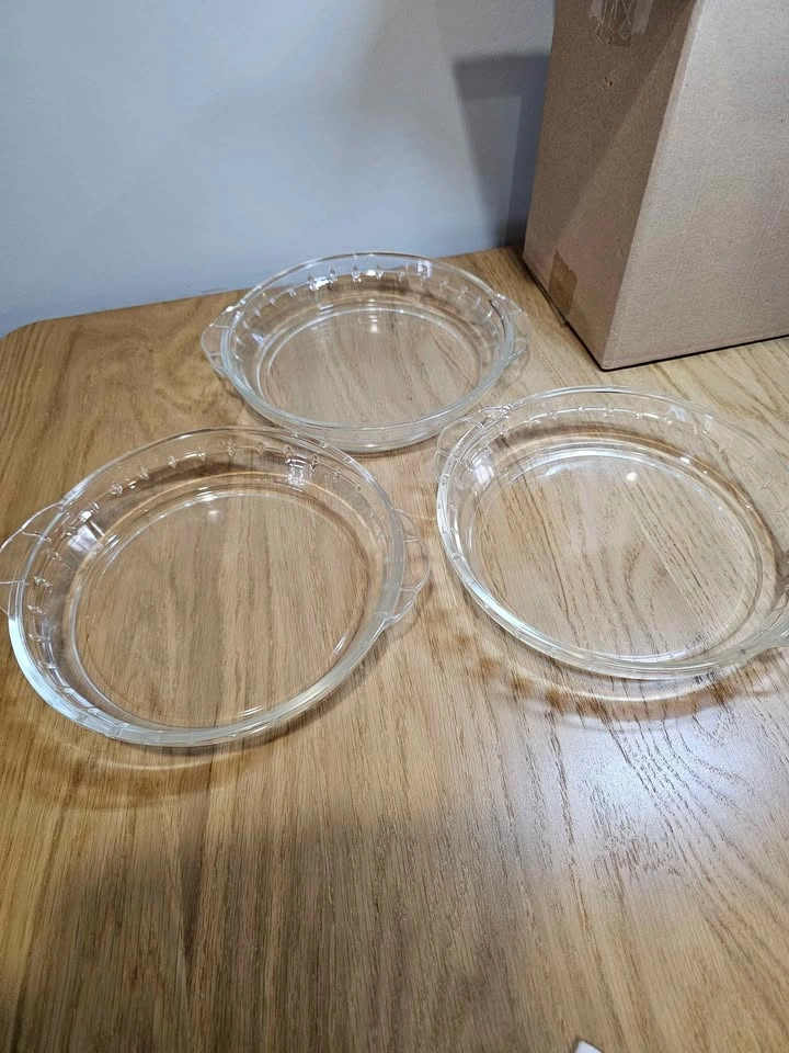 Kingrol 3 Pack Glass Pie Plates with Handles, 9 Inches - photo 3