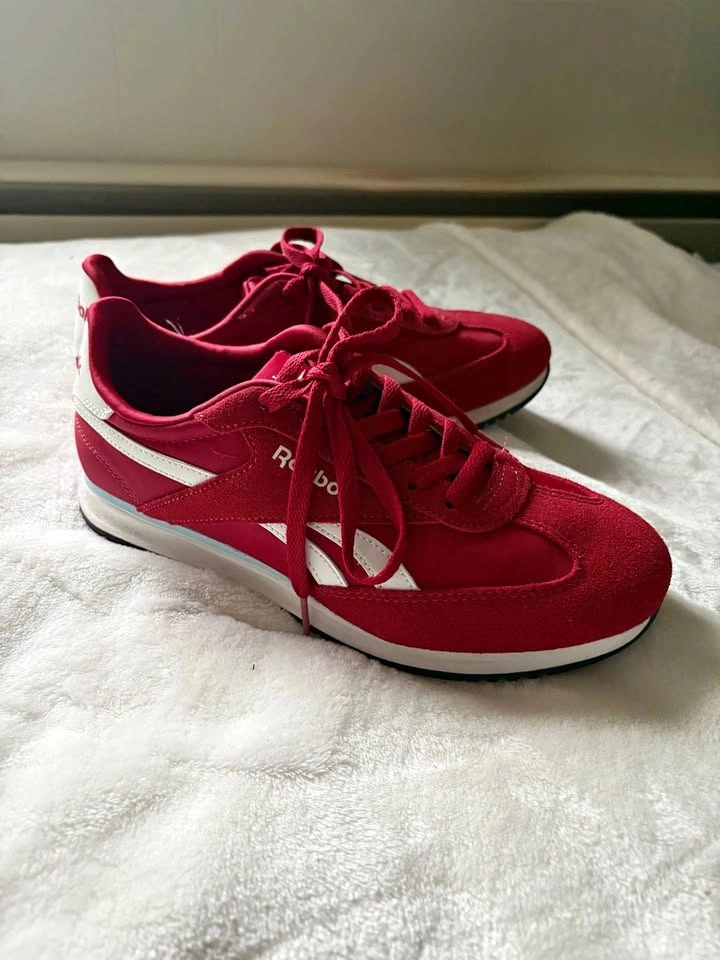 Reebok World 70 Shoes