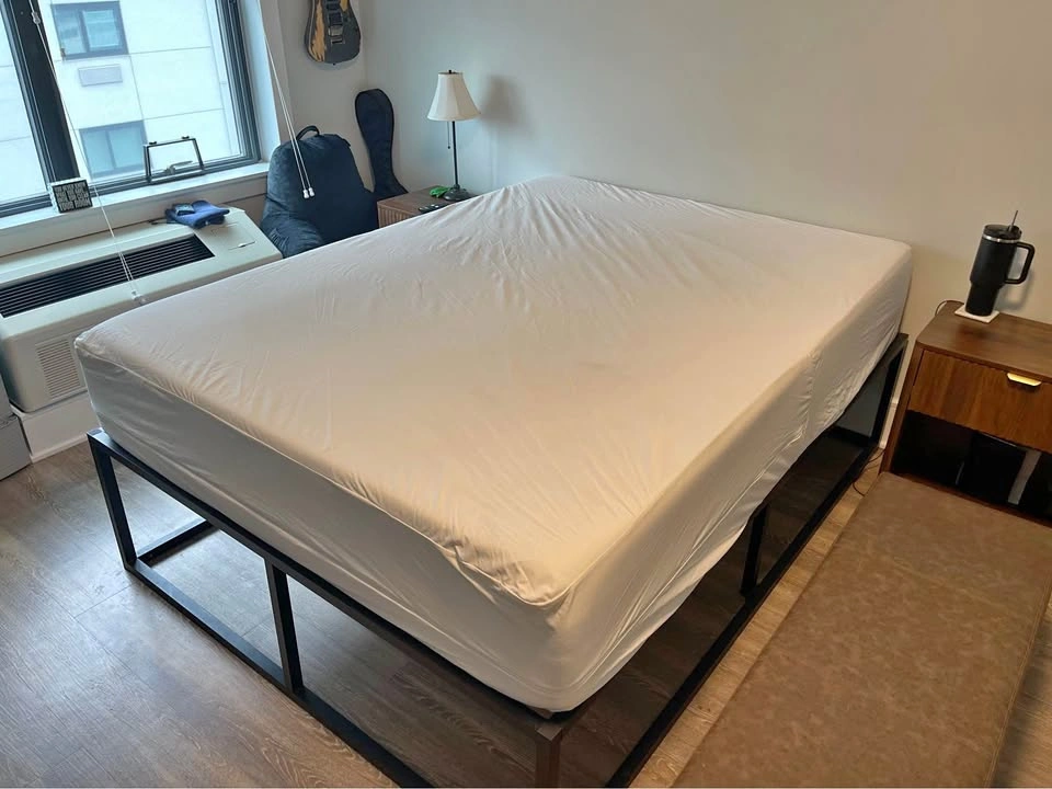 Queen Mattress - Pick Up Only