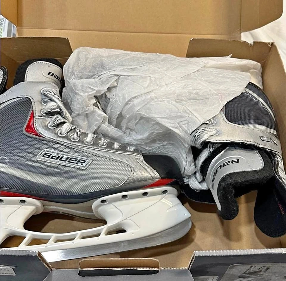 Bauer X30 Ice Skates - Women's Size 8 / Men's 6.5