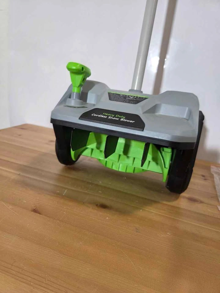 Cordless Snow Shovel 12 Inch, New - photo 3