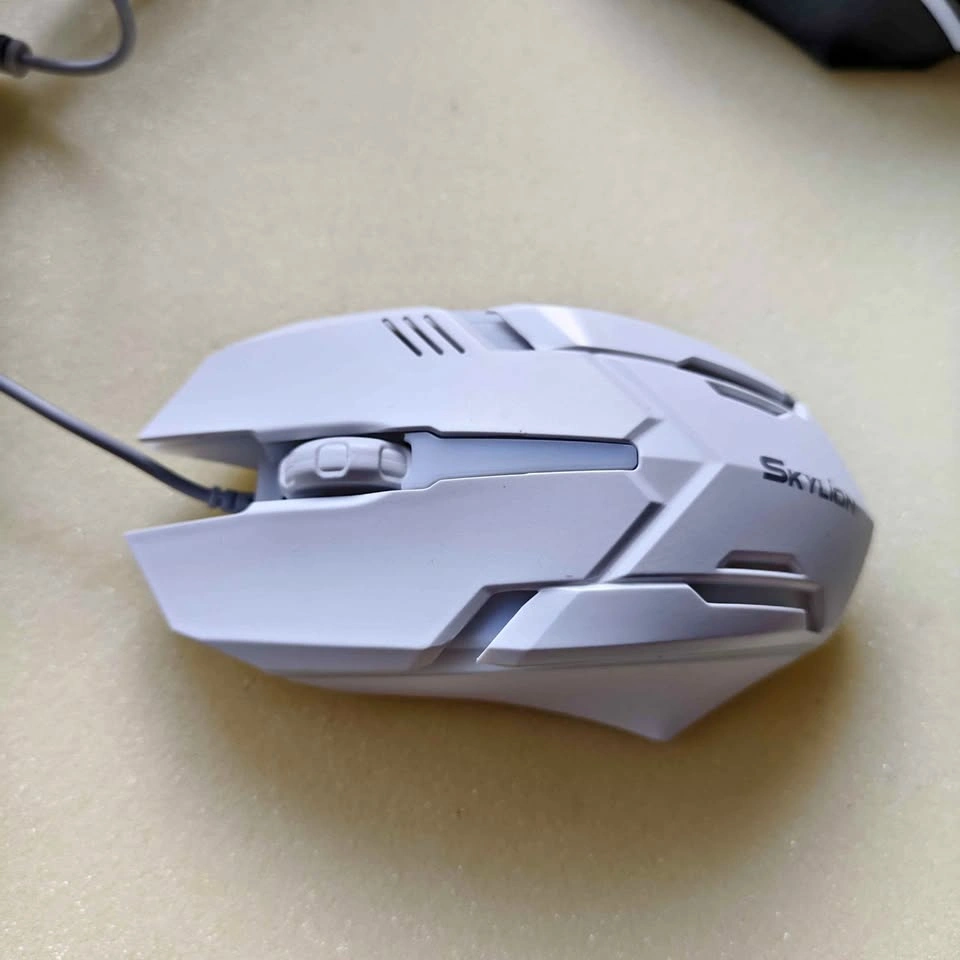 Gaming Mouse - Super Lightweight 61g (White & Black)