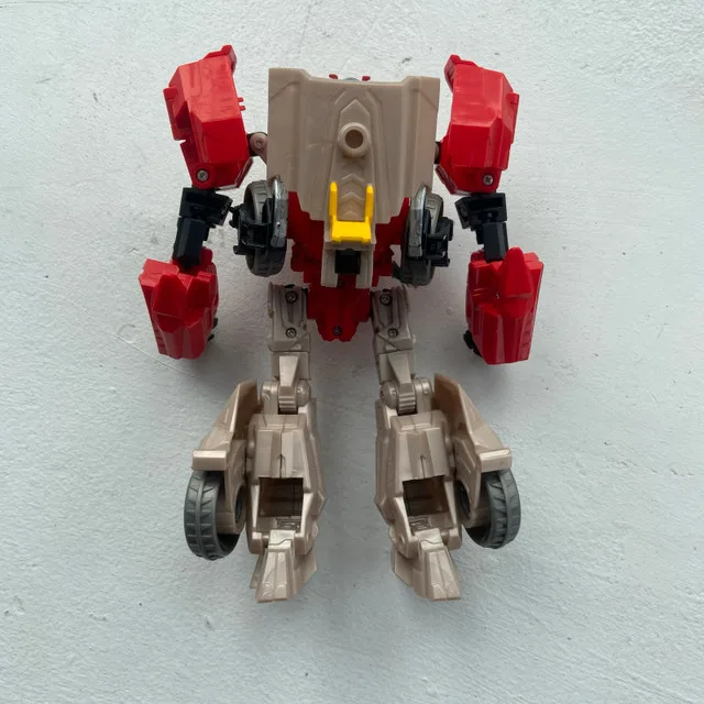Transformers FoC Blaster Voyager - Figure Only image indicator(3)