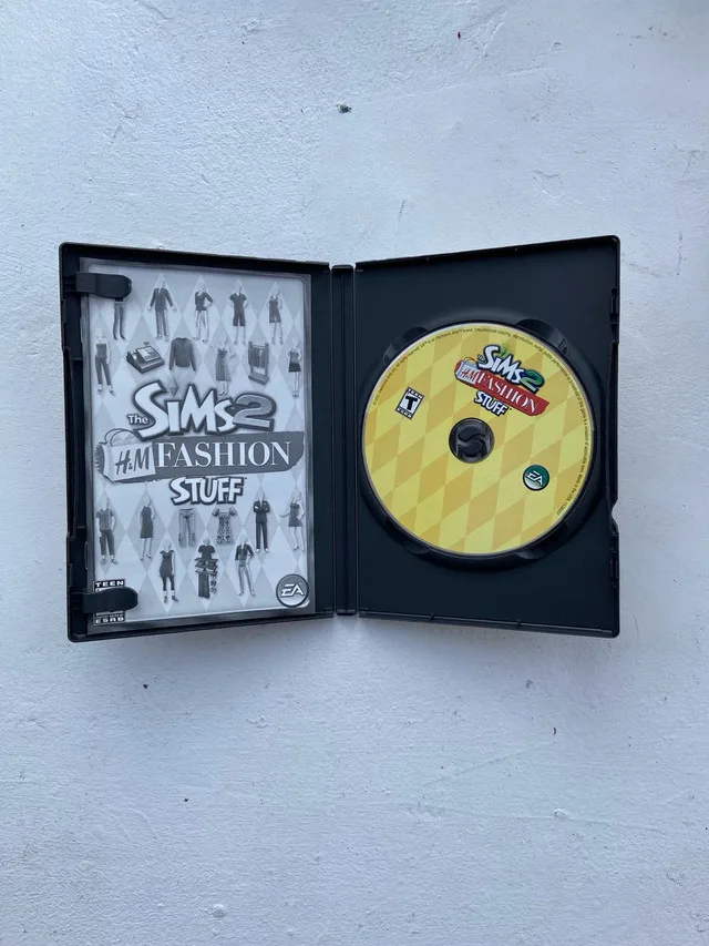 PC Sims 2 Physical CD Lot image indicator(8)