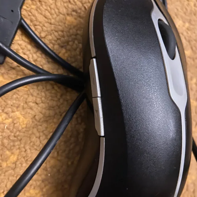 Dell Computer Mouse MOA8BO image indicator(2)