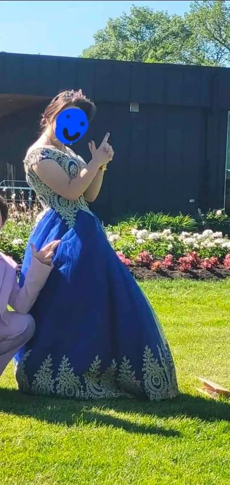 Blue ballgown Grad dress size 1-5 - photo 2