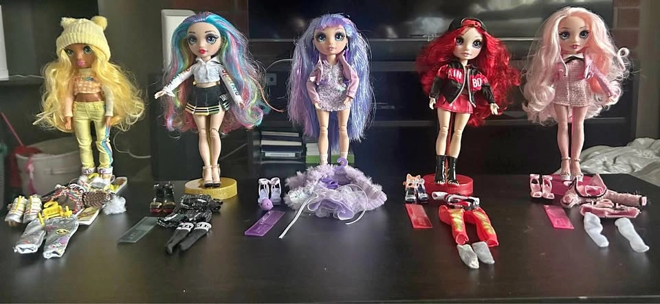 🌈 Rainbow High Dolls – Like New with Accessories 🌈