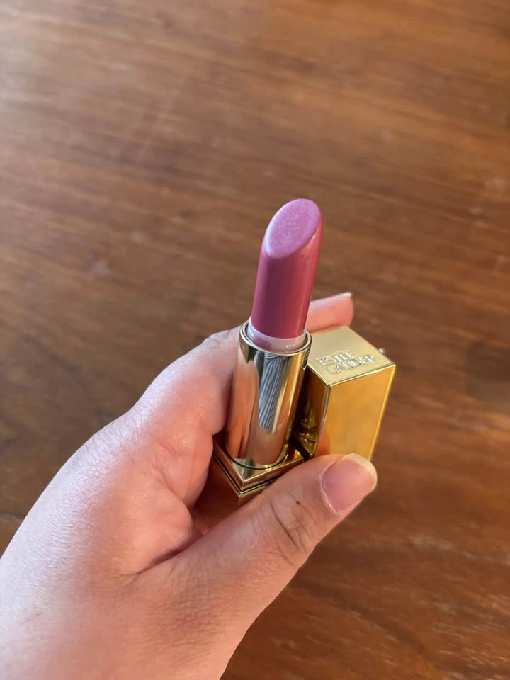 Brand new Estée Lauder Pure Color Lipstick - Limited Edition - photo 2