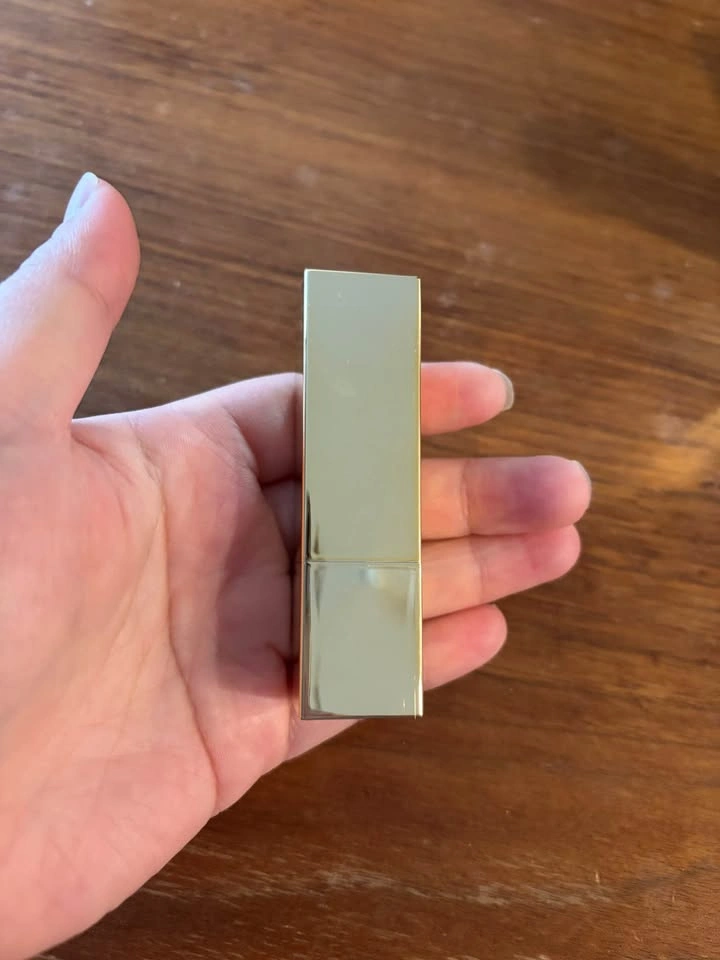 Brand new Estée Lauder Pure Color Lipstick - Limited Edition - photo 4