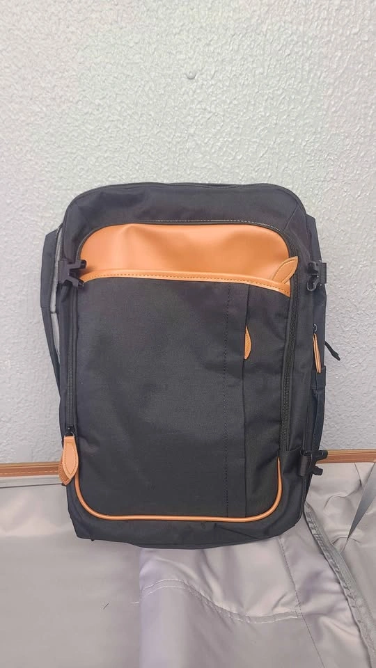 Carry-on Spinner Suitcase with matching backpack - photo 4