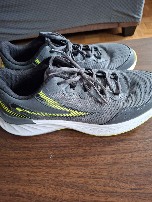 Fila men's running shoes
