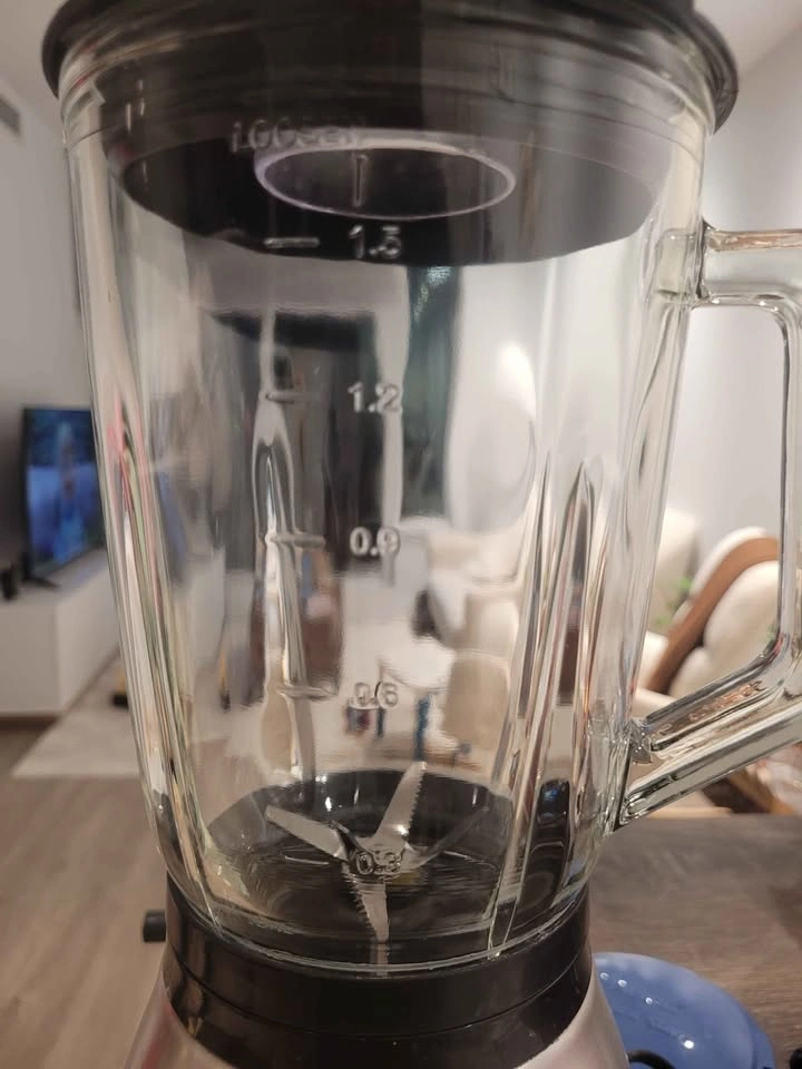 Anther Countertop Blender – Like New! Price: $35 - photo 3