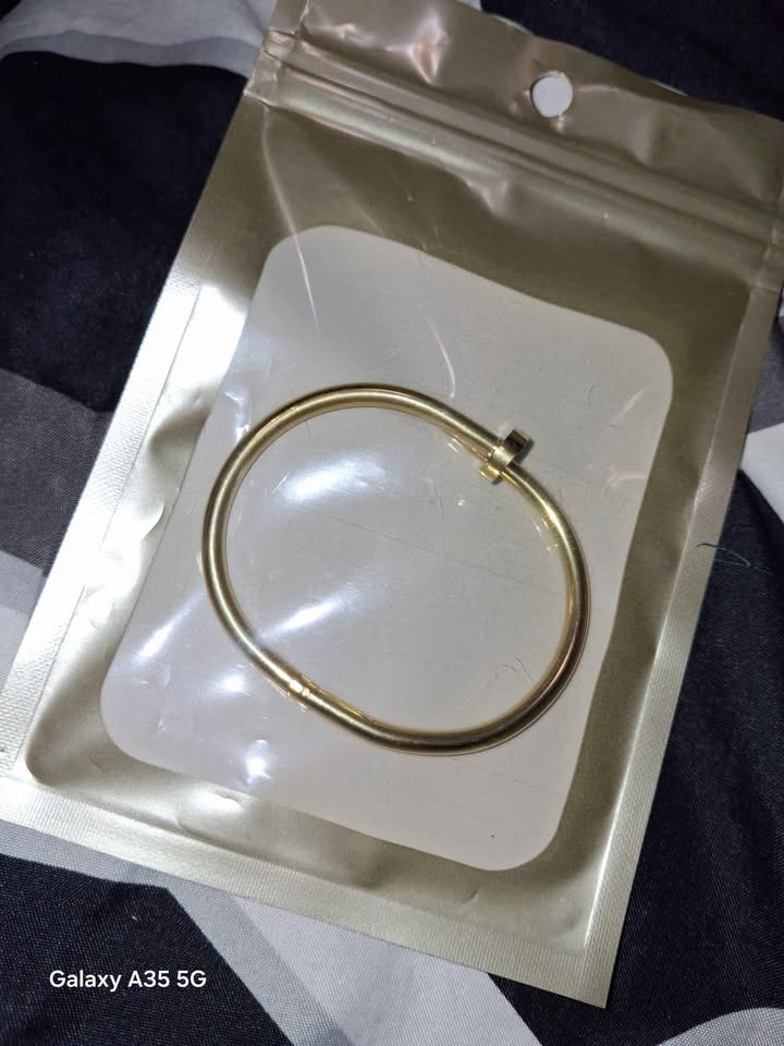 Un clou bracelet waterproof - photo 2