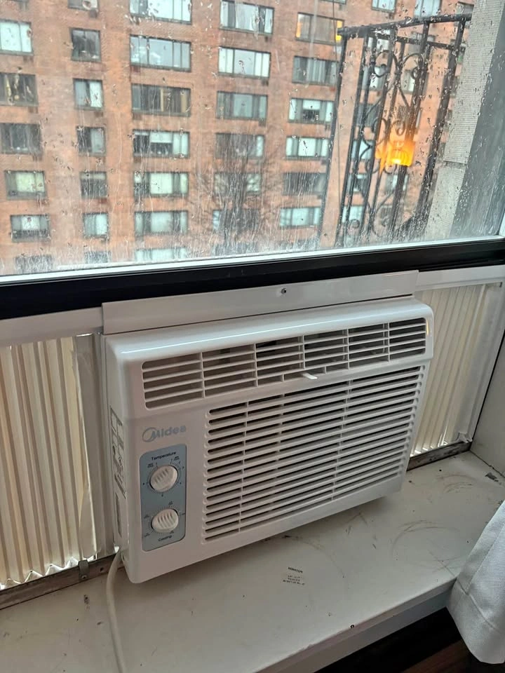 Midea 5000 BTU Easy Cool Air Conditioner Window Unit