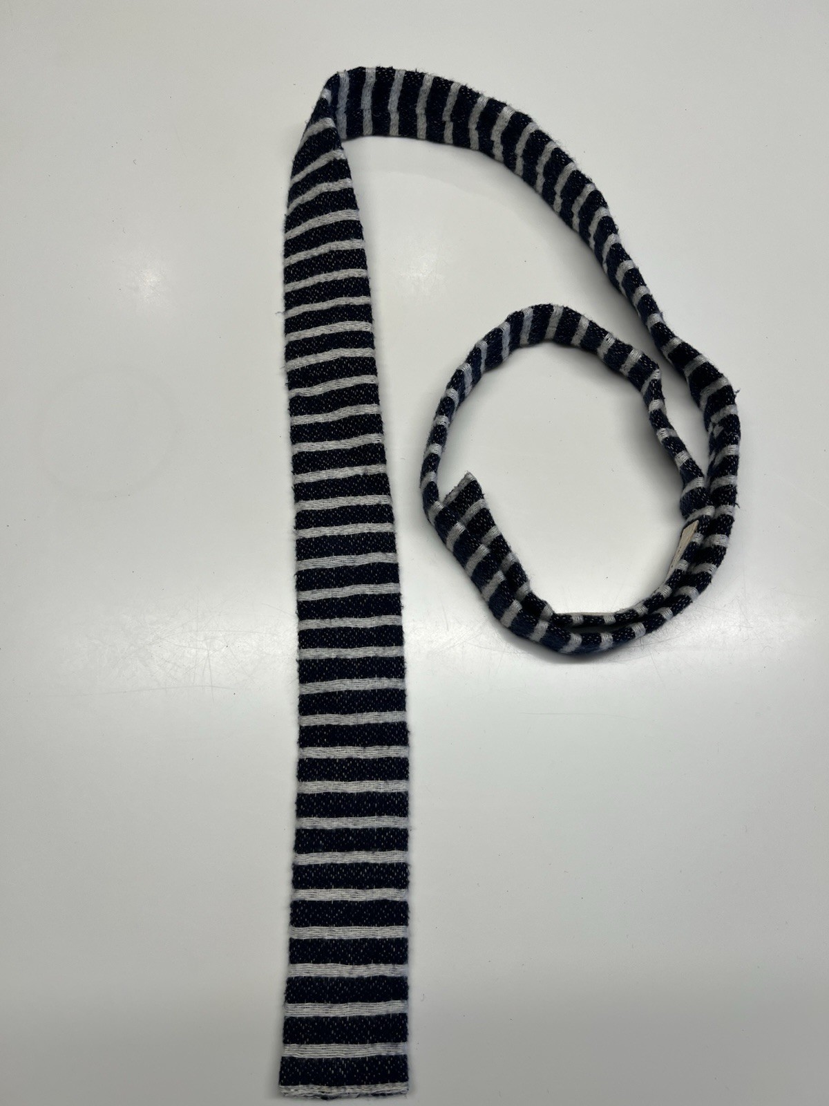the Hill-side men's tie - MCD# 12 of 37 - Gently Used, Wool, Ski - photo 3