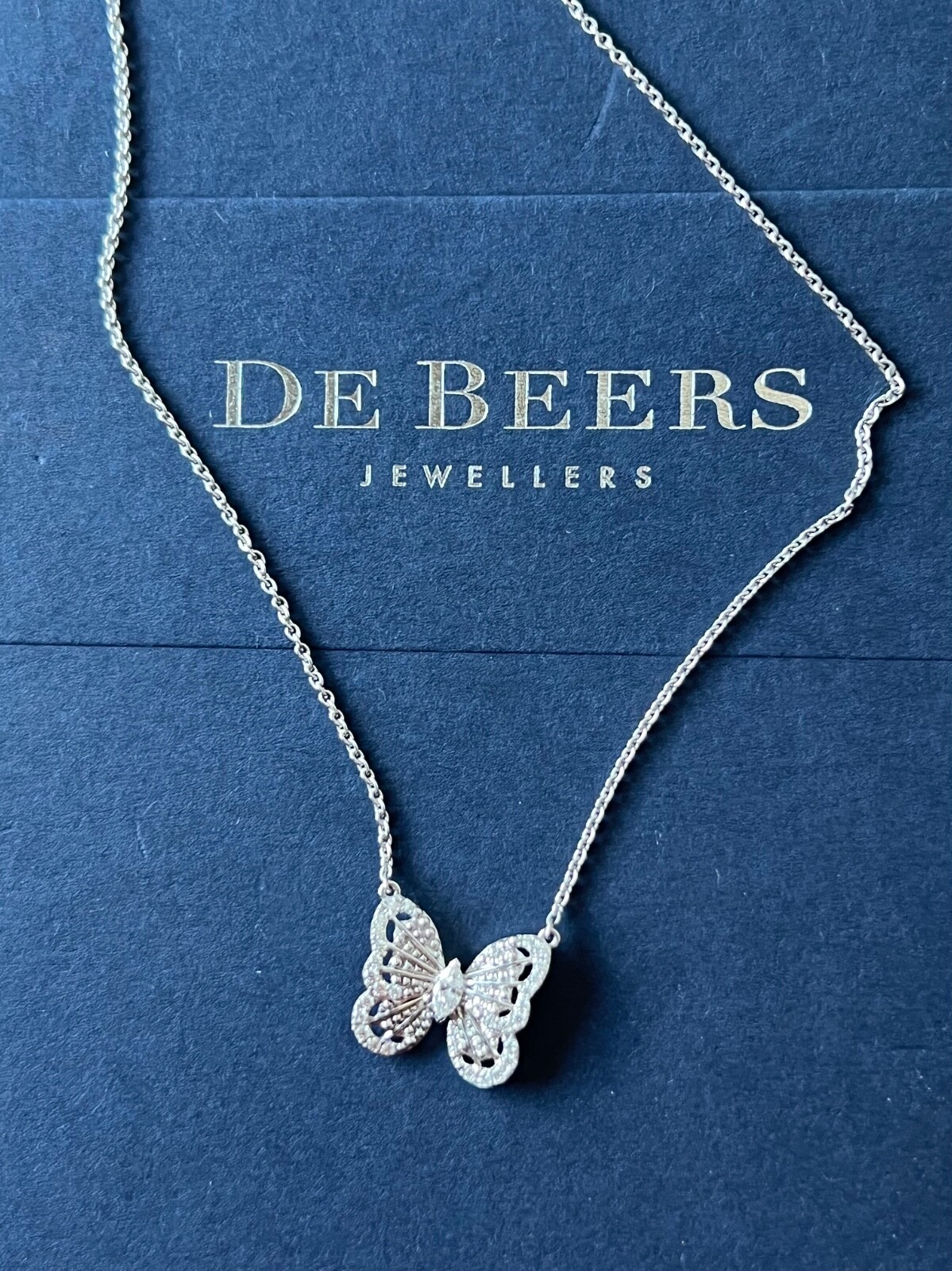 De Beers Butterfly Pendant - 18k White Gold, 0.21ct Diamonds - photo 2