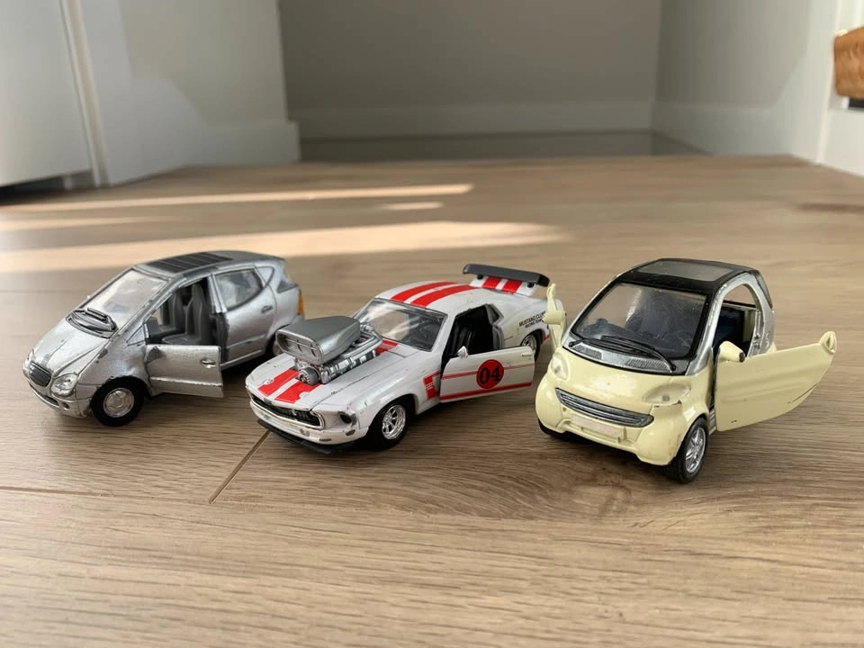 38 Assorted Toy Cars & Vehicles - photo 4
