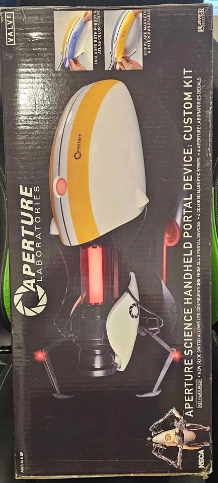 NECA 1:1 Scale Portal Device - photo 3