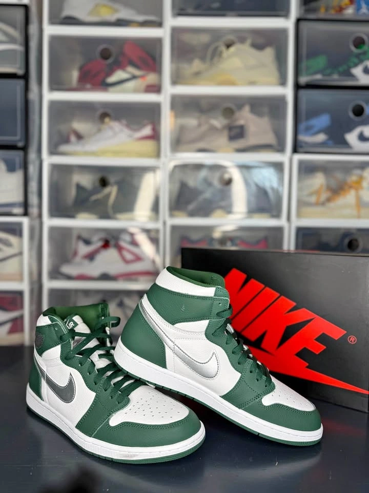 Air Jordan 1 High - Gorge Green Sz 11m