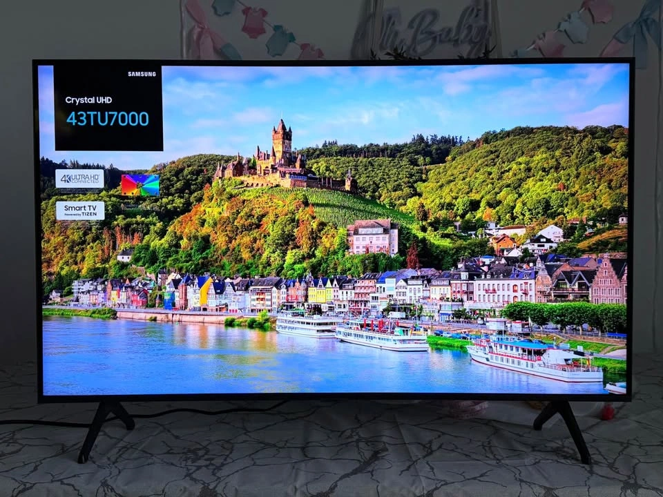 Samsung 43” 4K TV - photo 3
