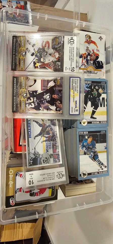 Large hockey card collection