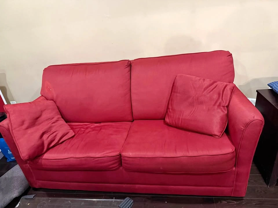 Red La-Z-Boy Loveseat with Pull Out Bed