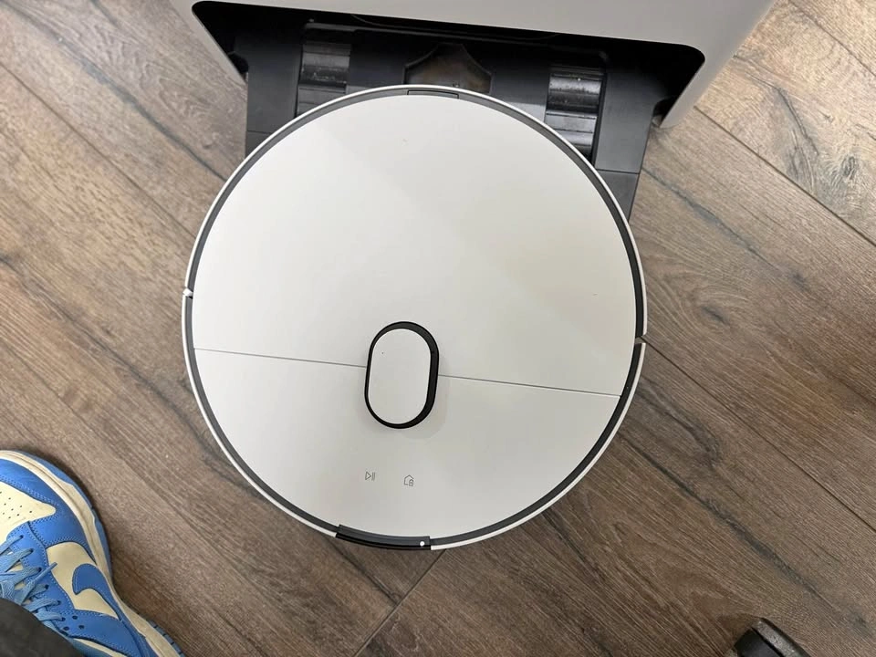 Samsung Bespoke Jet Bot Combo AI Robot Vacuum & Mop - Satin Grei