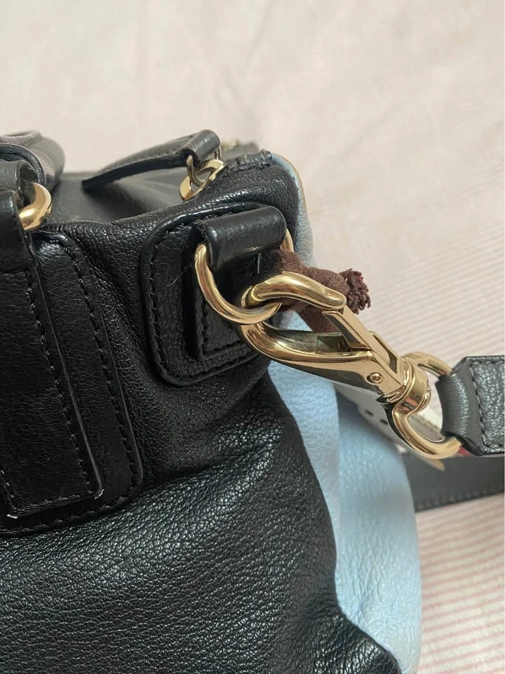 Authentic Tri Colore Givenchy Pandora Medium - photo 5