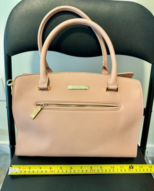 Mizzue Peach colour handbag & travel wallet - photo 3