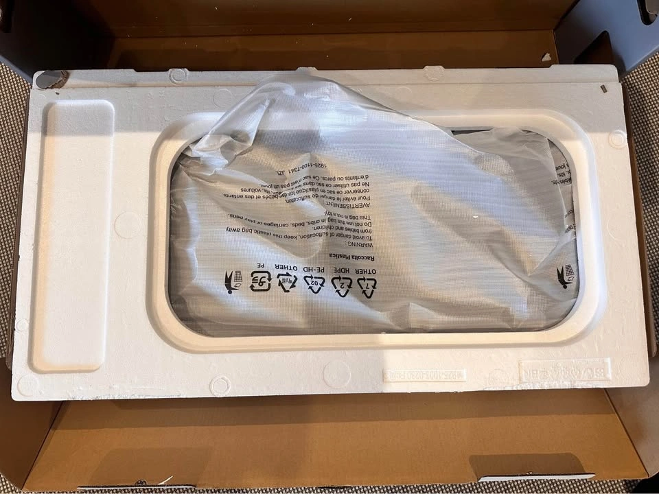 MSI MPG 321URXW 32" QD-OLED Gaming Monitor 4K 240Hz White NEW/OP - photo 5