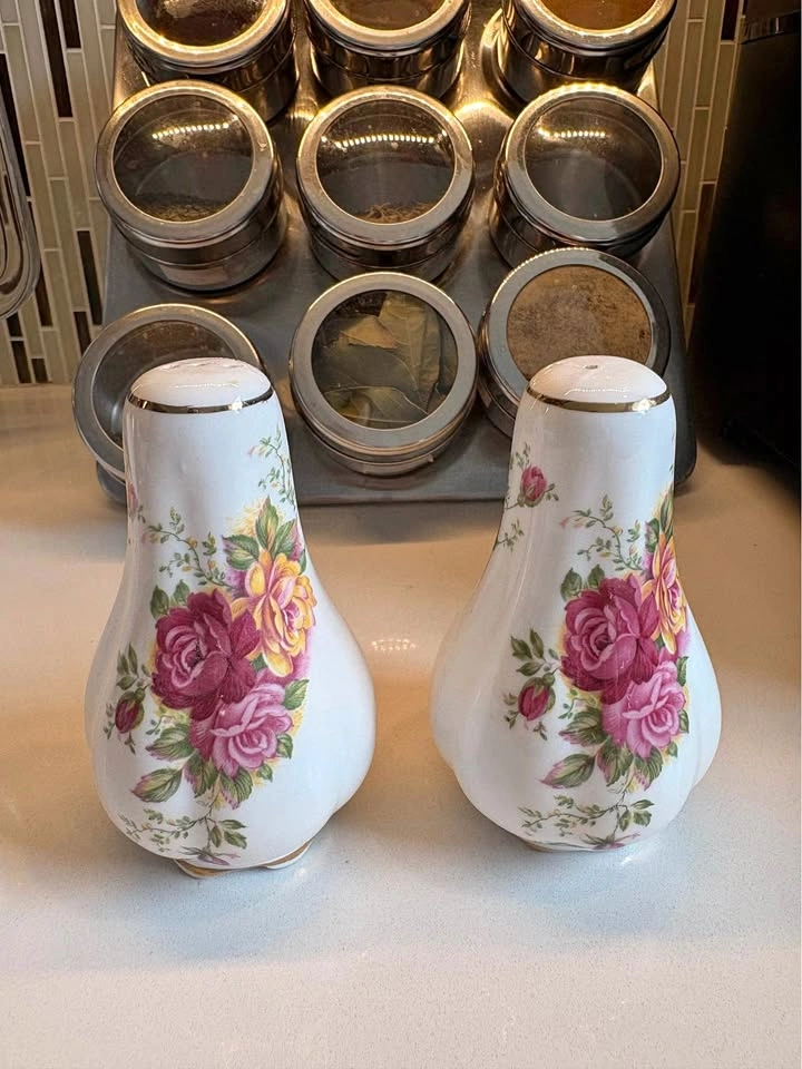 Moss Rose Bone China Salt & Pepper Shakers Made in England