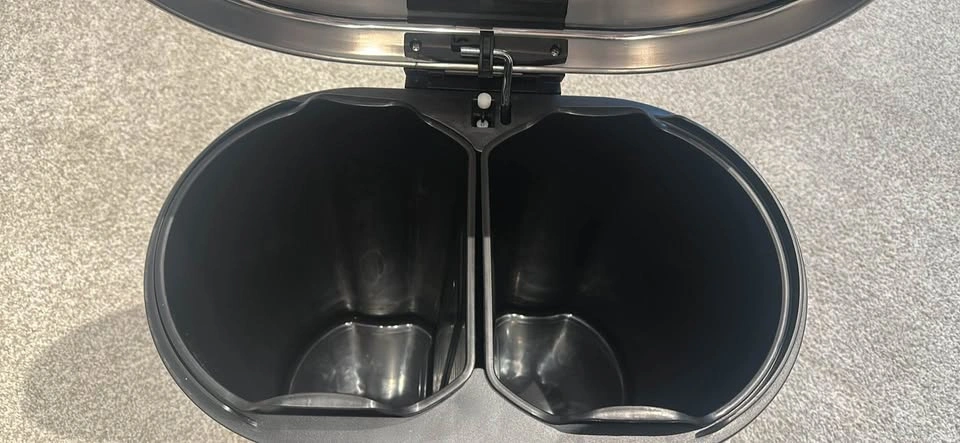 Garbage can - photo 2